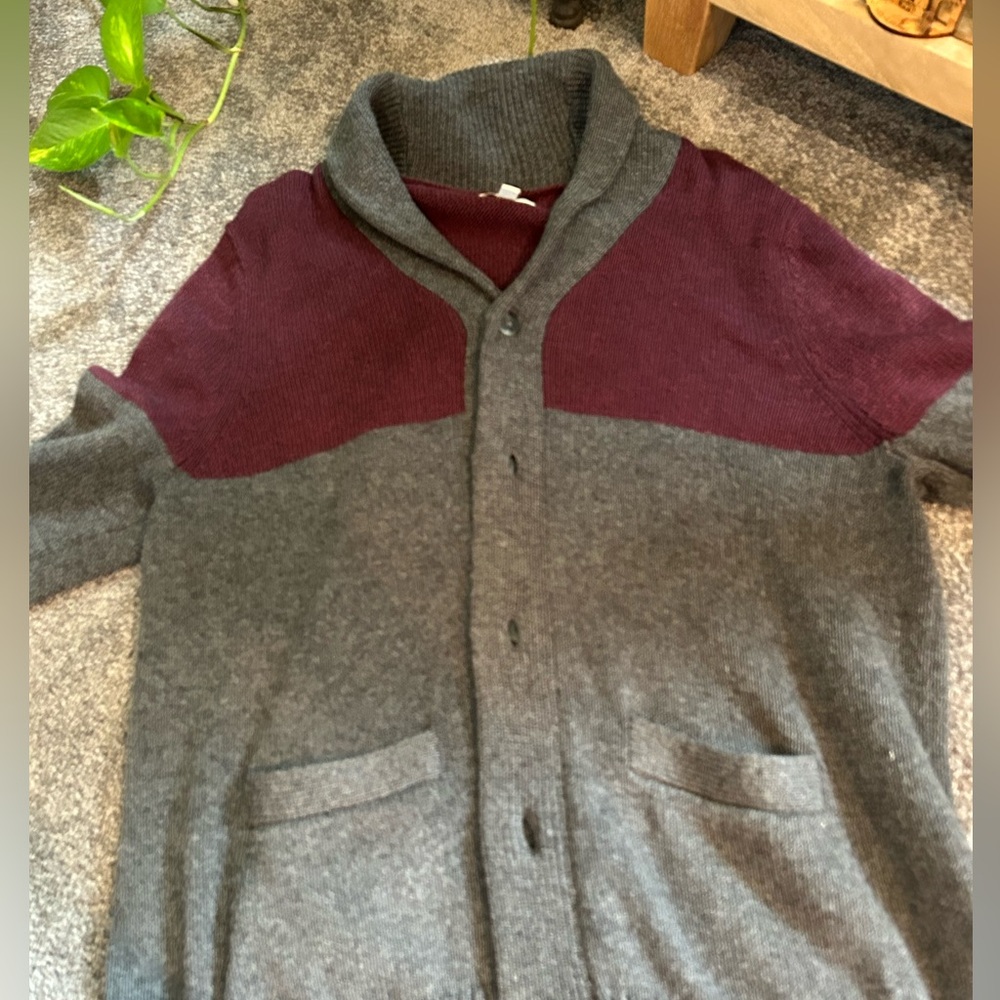 Cardigan - Picture 2 of 2